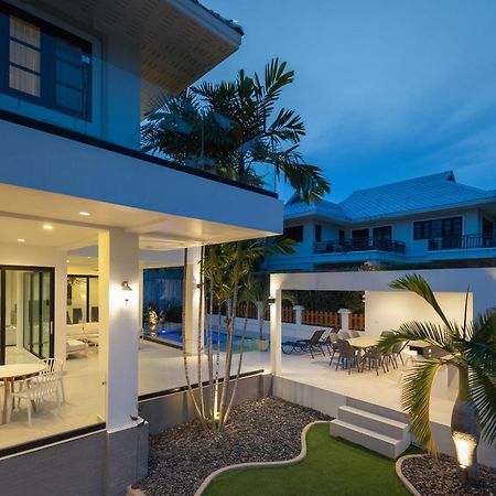 Stunning Villa With Pool And Tropical Garden HHQ Buitenkant foto