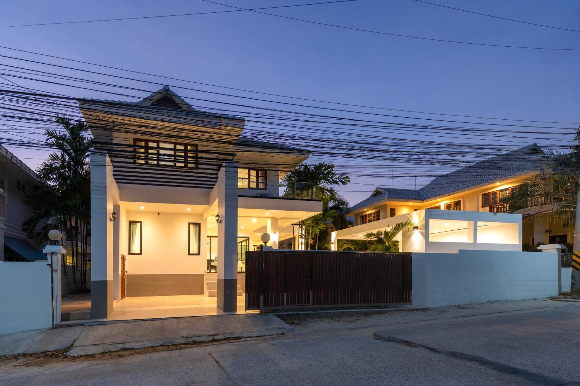 Stunning Villa With Pool And Tropical Garden HHQ Buitenkant foto