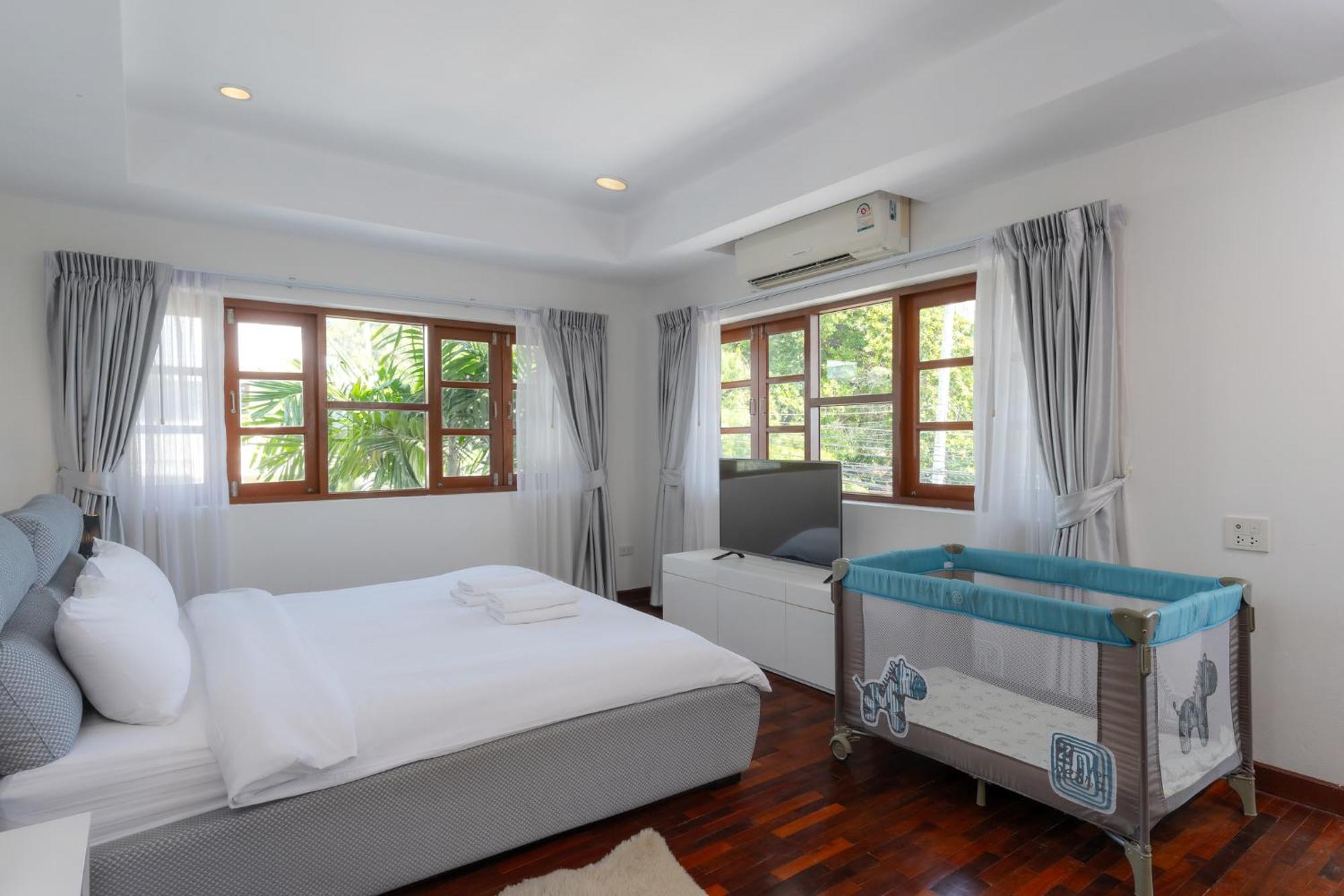 Stunning Villa With Pool And Tropical Garden HHQ Buitenkant foto
