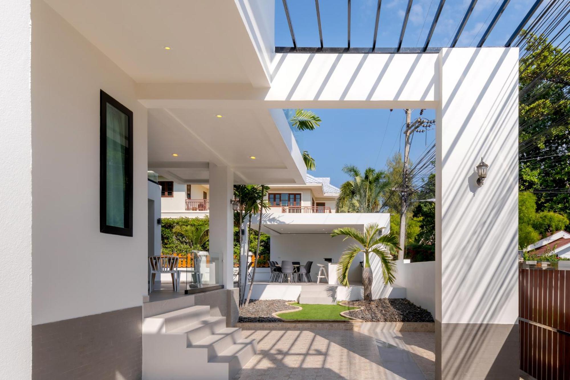 Stunning Villa With Pool And Tropical Garden HHQ Buitenkant foto